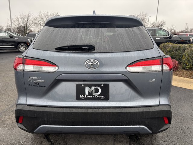 2023 Toyota Corolla LE 2WD Cross