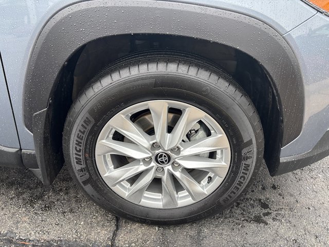 2023 Toyota Corolla LE 2WD Cross
