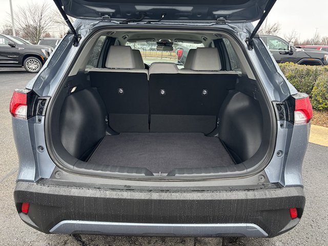 2023 Toyota Corolla LE 2WD Cross