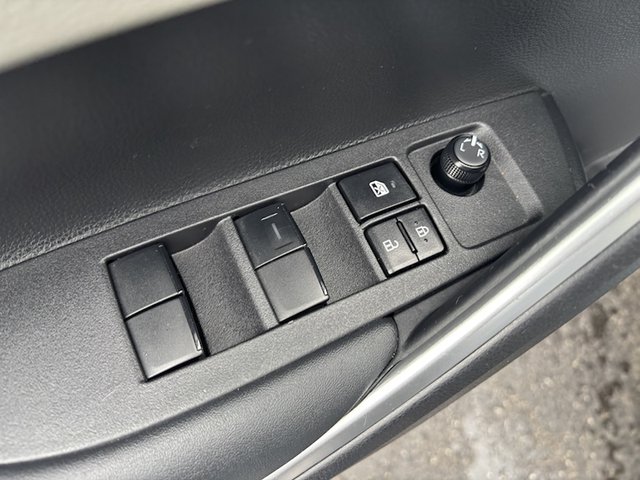 2023 Toyota Corolla LE 2WD Cross
