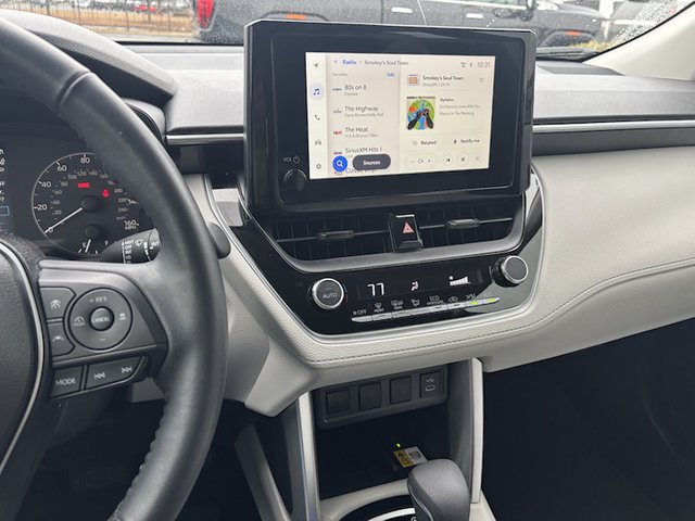 2023 Toyota Corolla LE 2WD Cross