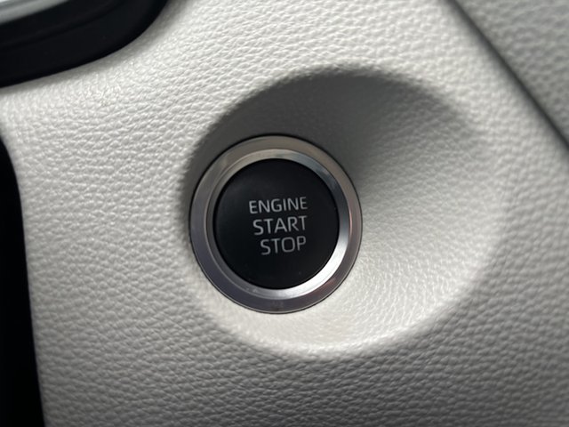 2023 Toyota Corolla LE 2WD Cross