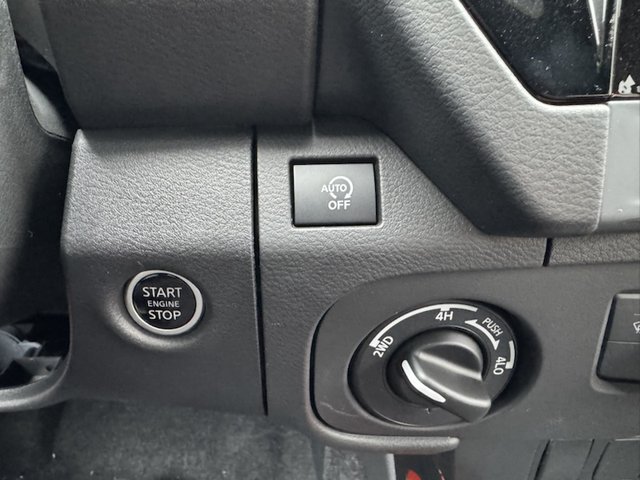 2025 Nissan Frontier PRO-4X 4WD