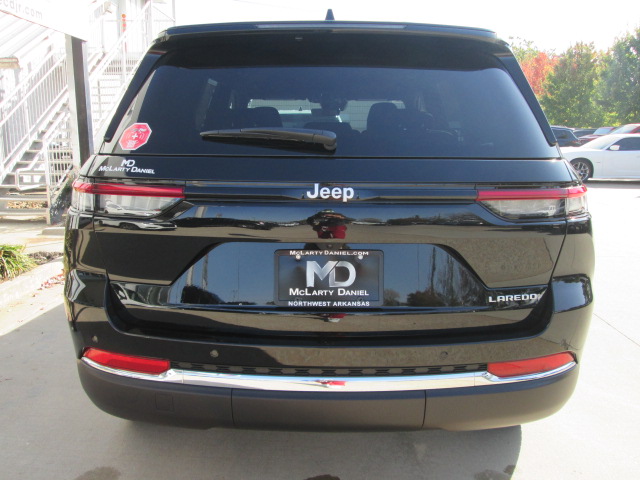 2025 Jeep Grand Cherokee Laredo 2WD