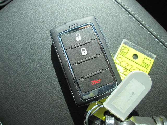 2025 Jeep Grand Cherokee Laredo 2WD