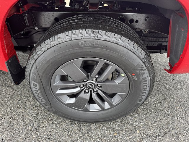 2025 Nissan Frontier SV 4WD