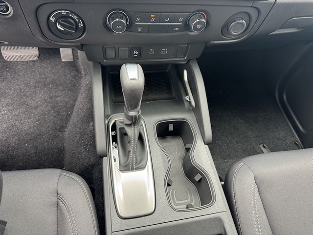 2025 Nissan Frontier SV 4WD