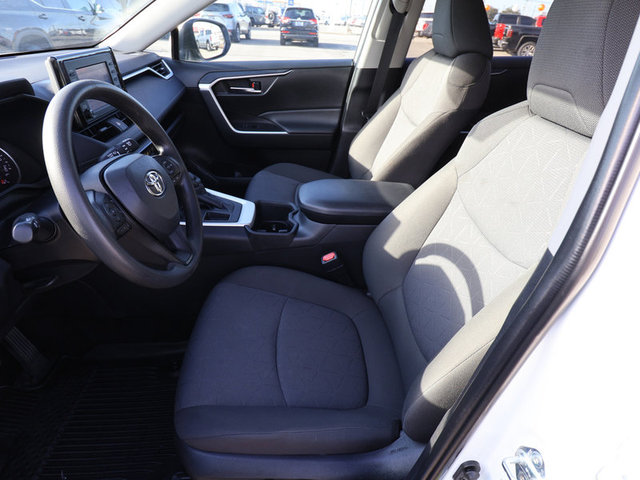 2022 Toyota RAV4 XLE FWD