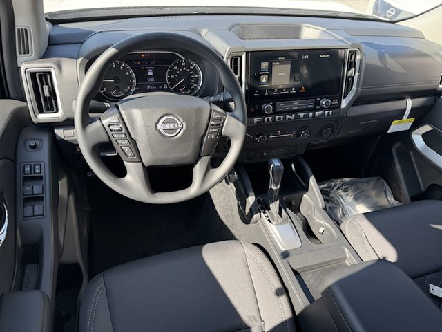 2025 Nissan Frontier SV 4WD