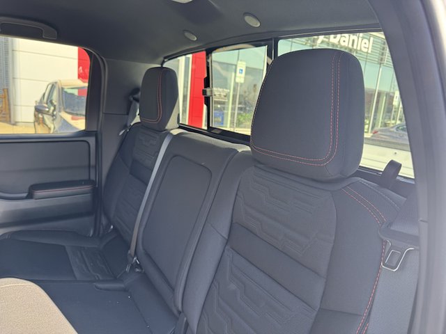 2025 Nissan Frontier PRO-4X 4WD