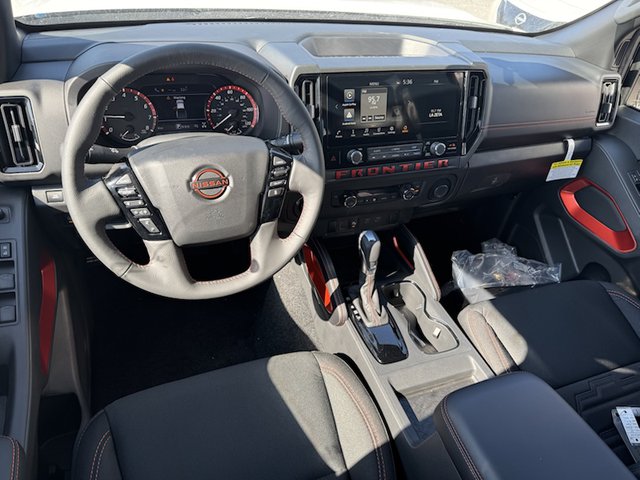 2025 Nissan Frontier PRO-4X 4WD