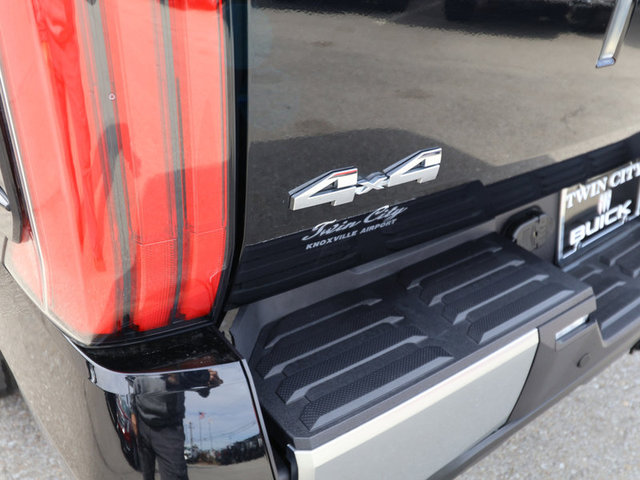 2024 Toyota Tundra Capstone Hybrid 4WD Short Be