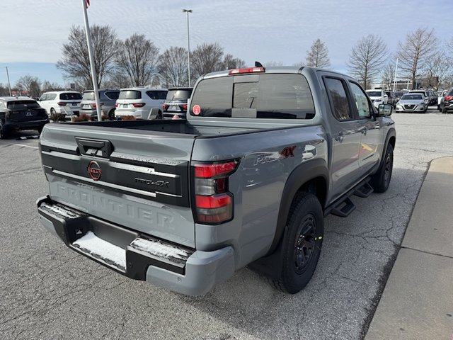2025 Nissan Frontier PRO-4X 4WD