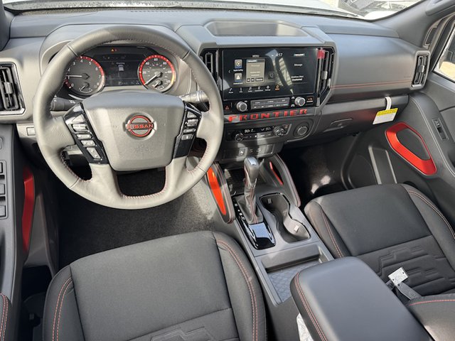 2025 Nissan Frontier PRO-4X 4WD