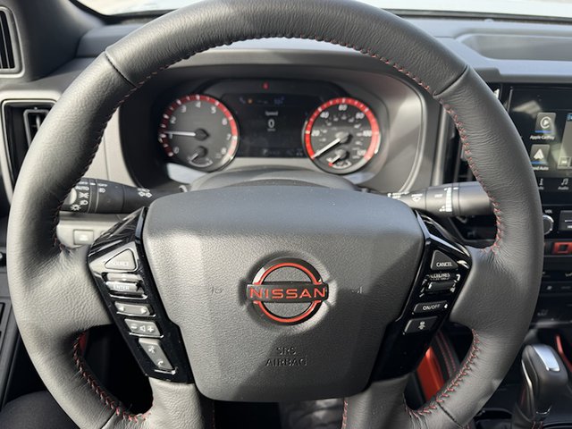 2025 Nissan Frontier PRO-4X 4WD