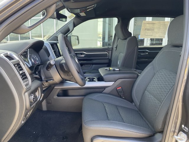 2025 Ram 1500 Big Horn 4WD 5ft7 Box