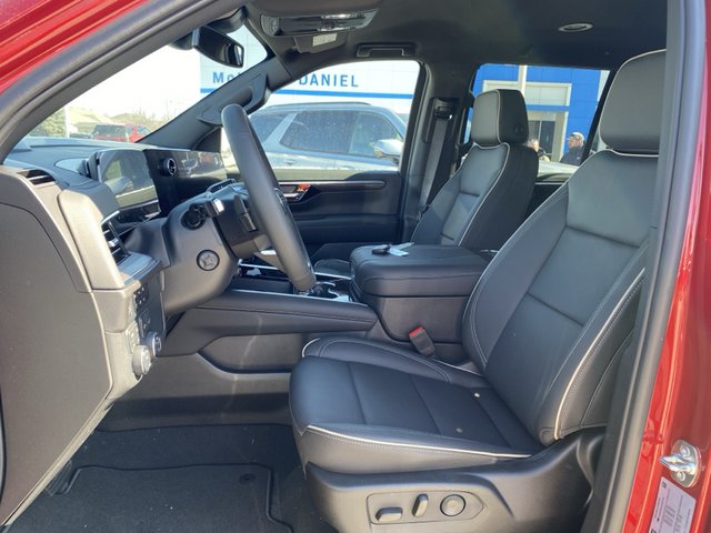 2025 Chevrolet Tahoe Premier 4WD