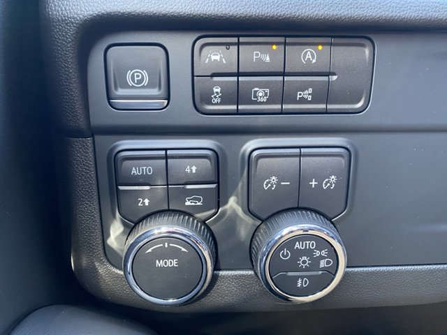 2025 Chevrolet Tahoe Premier 4WD