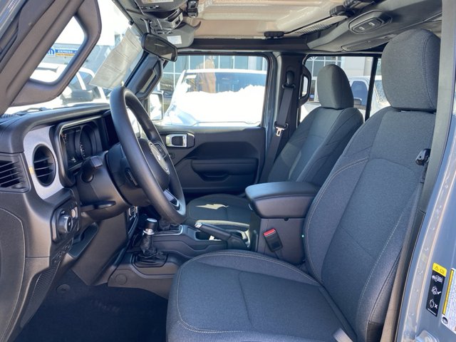 2025 Jeep Wrangler Sport 4Dr 4WD