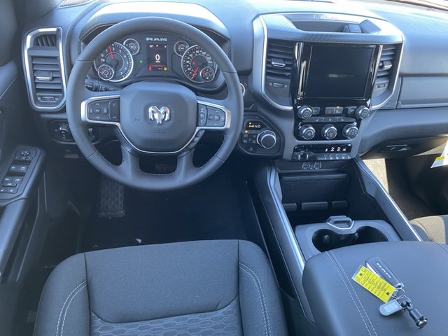2025 Ram 1500 Big Horn 4WD 5ft7 Box
