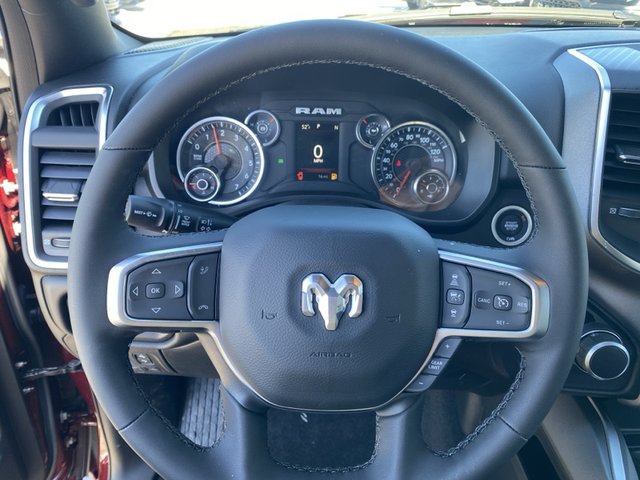 2025 Ram 1500 Big Horn 4WD 5ft7 Box