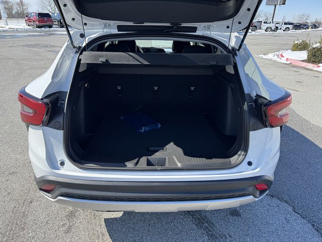 2025 Chevrolet Trax LT FWD