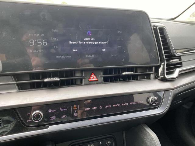 2024 Kia Sportage EX FWD