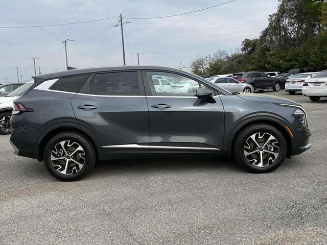 2024 Kia Sportage EX FWD