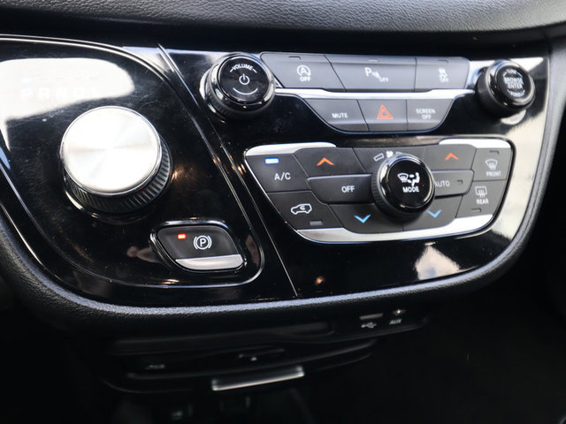 2020 Chrysler Pacifica Touring L Plus