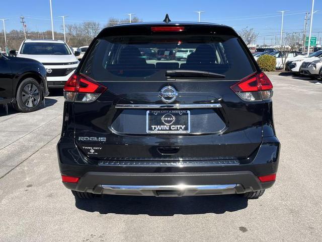 2017 Nissan Rogue S FWD