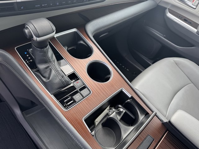 2022 Toyota Sienna Hybrid XLE FWD 7-Pass