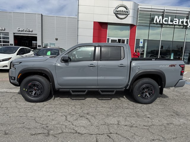 2025 Nissan Frontier PRO-4X 4WD