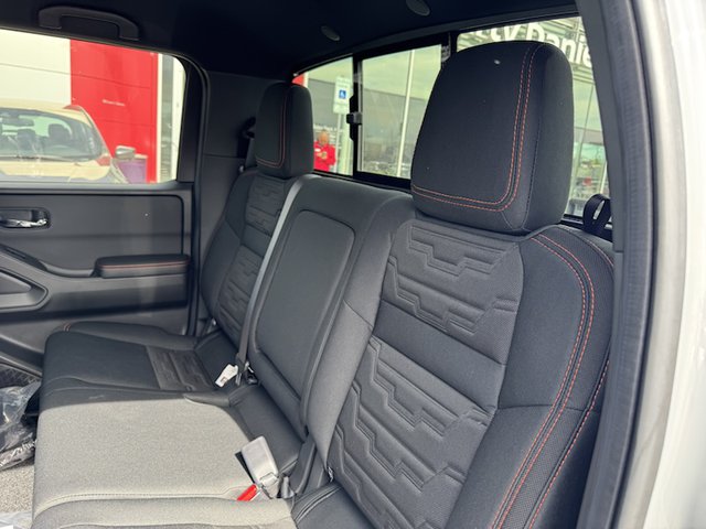 2025 Nissan Frontier PRO-4X 4WD