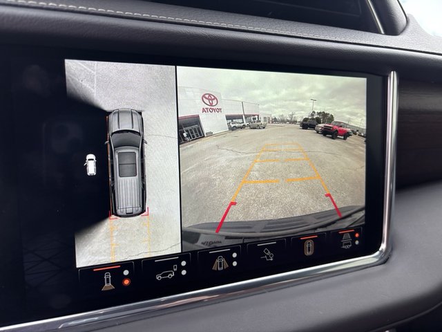 2023 GMC Yukon Denali Ultimate 4WD