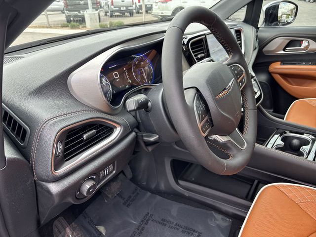 2025 Chrysler Pacifica Pinnacle FWD