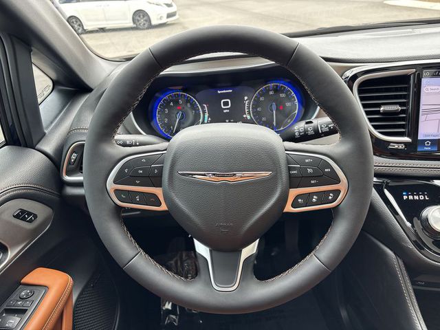 2025 Chrysler Pacifica Pinnacle FWD