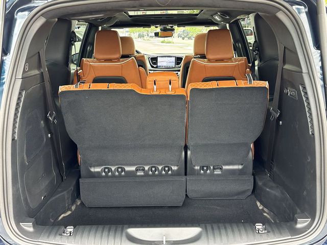 2025 Chrysler Pacifica Pinnacle FWD
