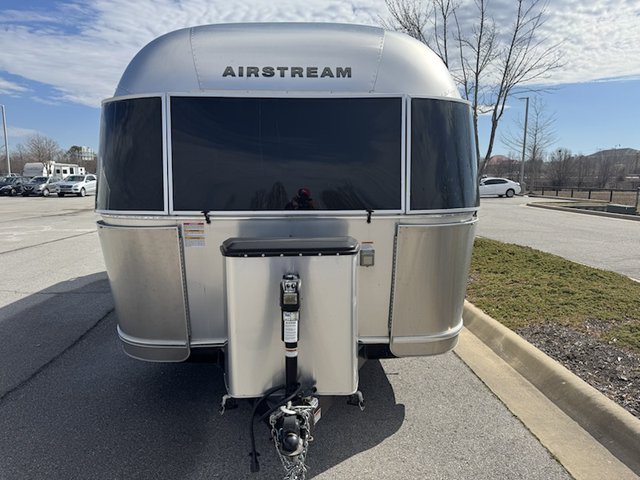2021 Airstream International 