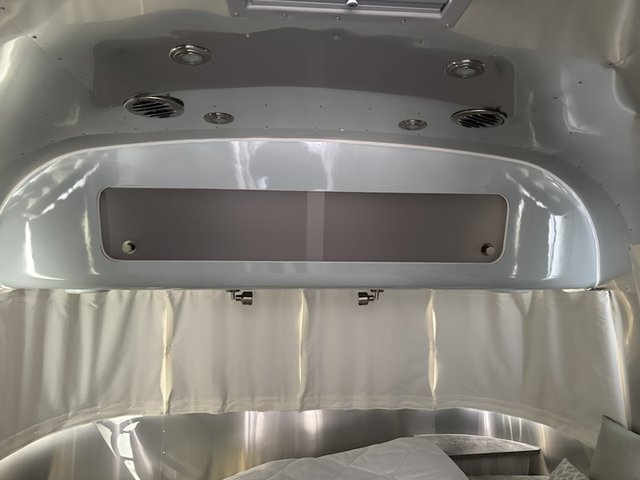 2021 Airstream International 
