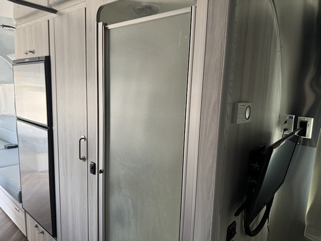 2021 Airstream International 