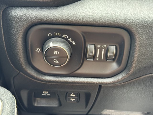 2023 Ram 1500 Laramie 4WD 5ft7 Box