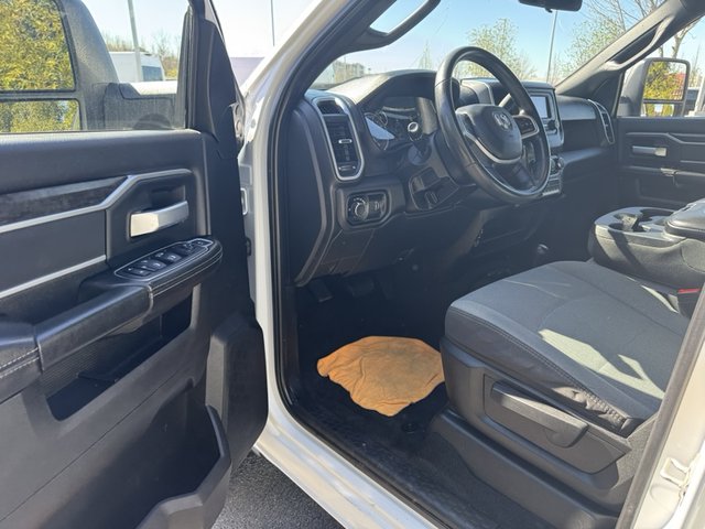 2024 Ram 3500 SLT 4WD 172WB