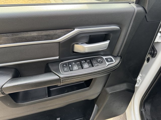 2024 Ram 3500 SLT 4WD 172WB