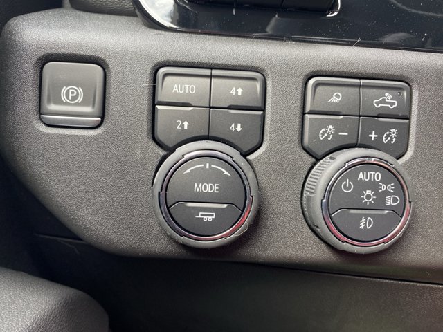 2025 Chevrolet Silverado 3500HD LTZ 4WD 172WB