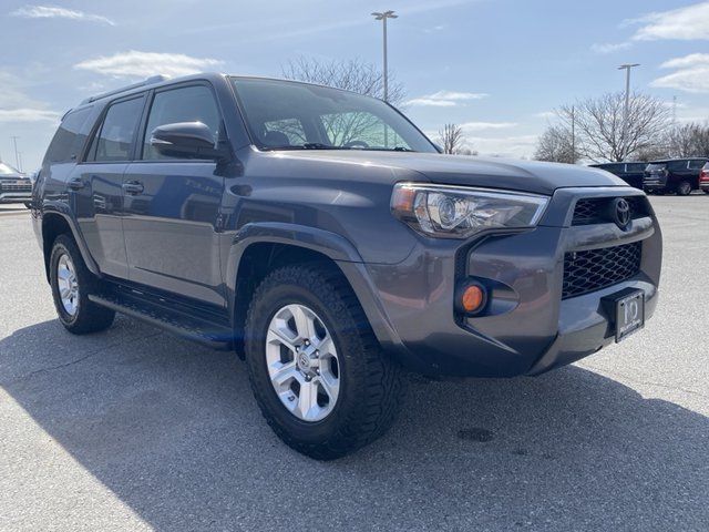 2015 Toyota 4Runner SR5 RWD