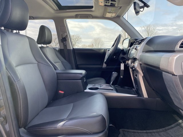 2015 Toyota 4Runner SR5 RWD