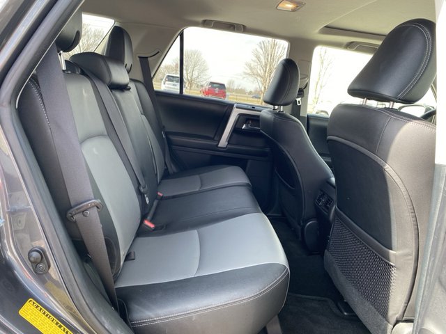 2015 Toyota 4Runner SR5 RWD