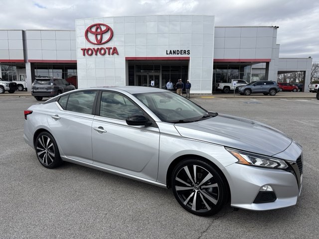 2022 Nissan Altima 2.5 SR