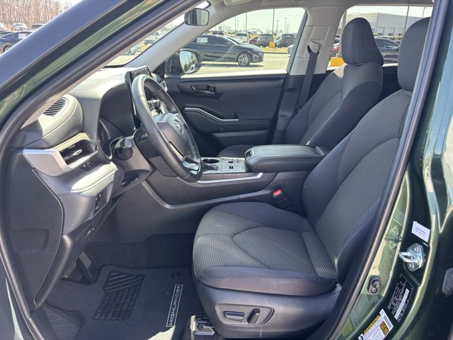 2024 Toyota Highlander LE FWD