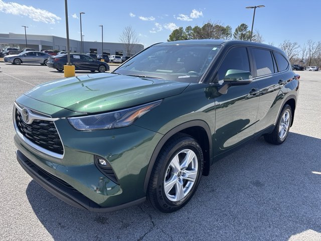 2024 Toyota Highlander LE FWD